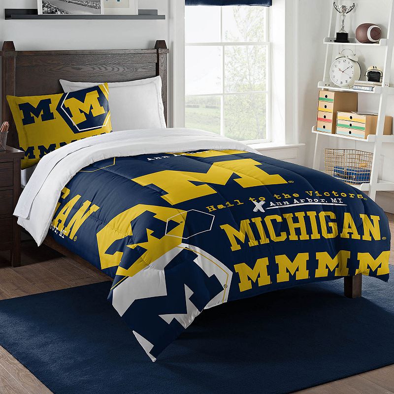 The Northwest Michigan Wolverines Twin Comforter Set with Sham, Multicolor