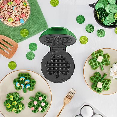 Dash Shamrock Mini Waffle Maker