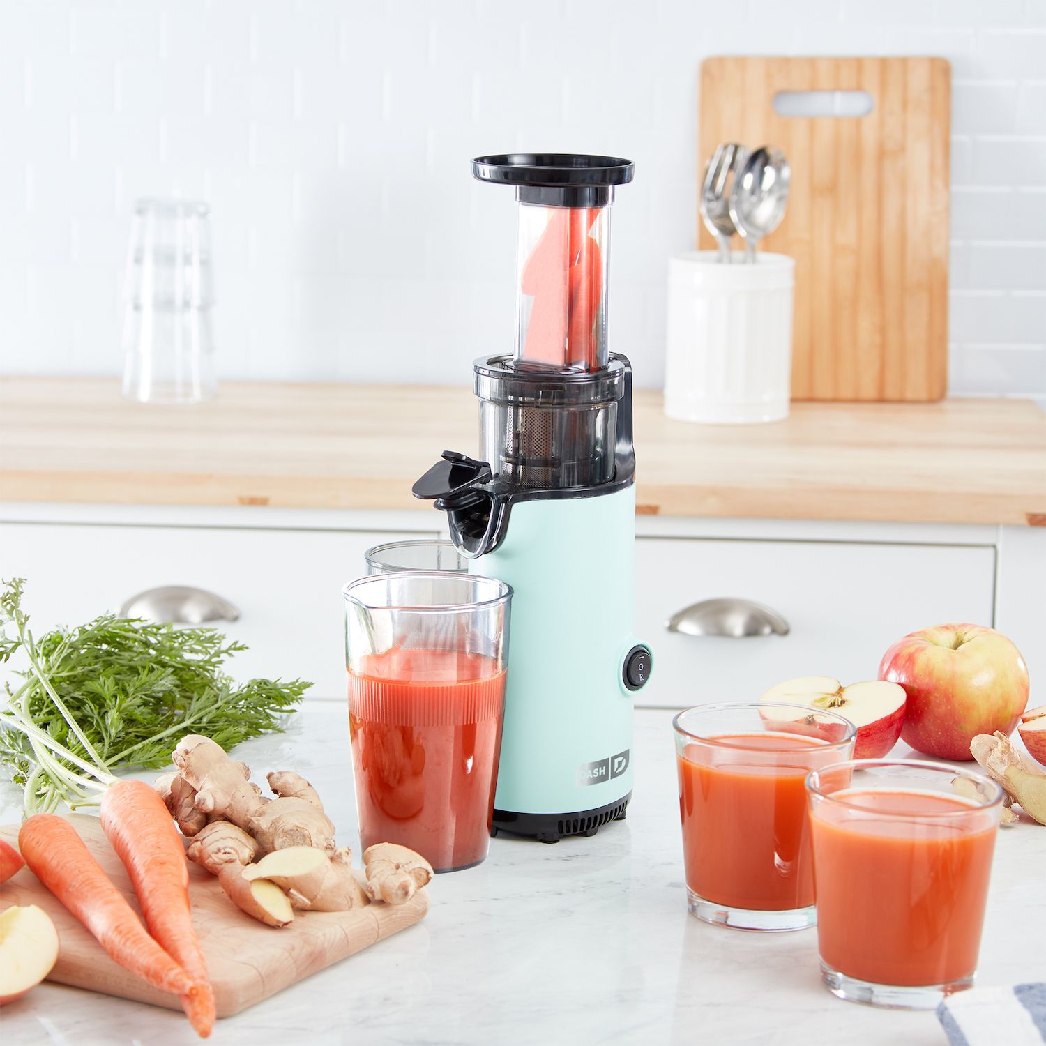 Dash Compact Cold Press Power Juicer❗MAY HAVE MISSING PIECES/NEEDS CLEANING❗