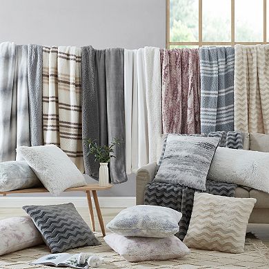 Koolaburra by UGG Roberta Sherpa Throw