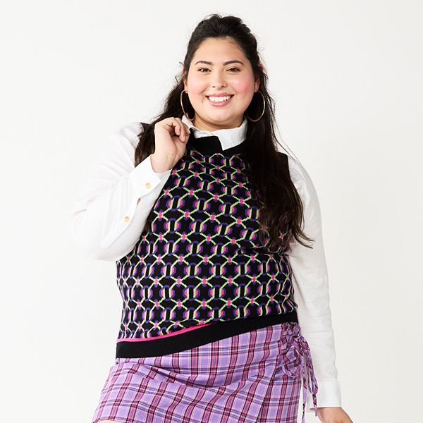 Juniors Plus Size SO Retro Geometric Sweater Vest