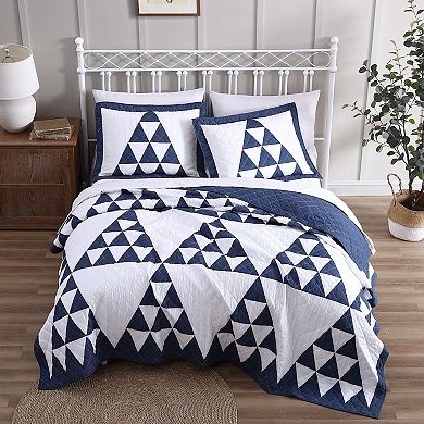 Heirloomed Heirloomed Solid Stitched 3-Piece Quilt Set with Shams