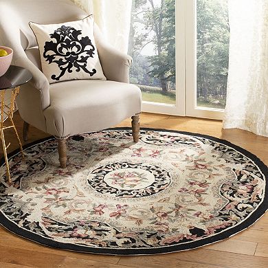 Safavieh Chelsea Collection Round Love Area Rug