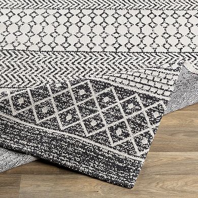 Decor 140 Alder Global Washable Area Rug