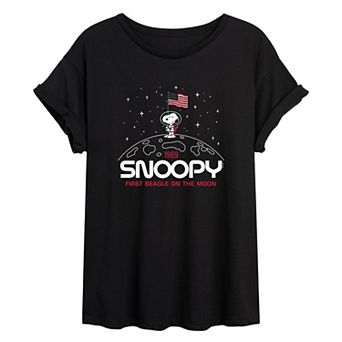 Juniors' Peanuts Snoopy On The Moon Oversized Tee