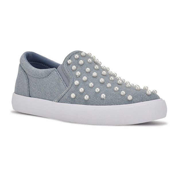 Nine West Women s Lovie Slip On Sneakers