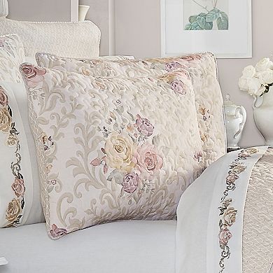 Royal Court Chardonnay Quilt Set with Shams