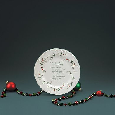 Pfaltzgraff Winterberry ''Friends and Family'' Serving Plate
