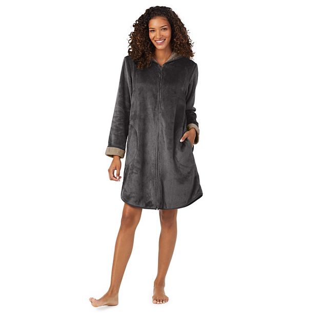 【UGG】★ルームウェア・ローブ★ UGG x TELFAR Fleece Robe Telfar Fleece Robe in Chestnut – SVRN