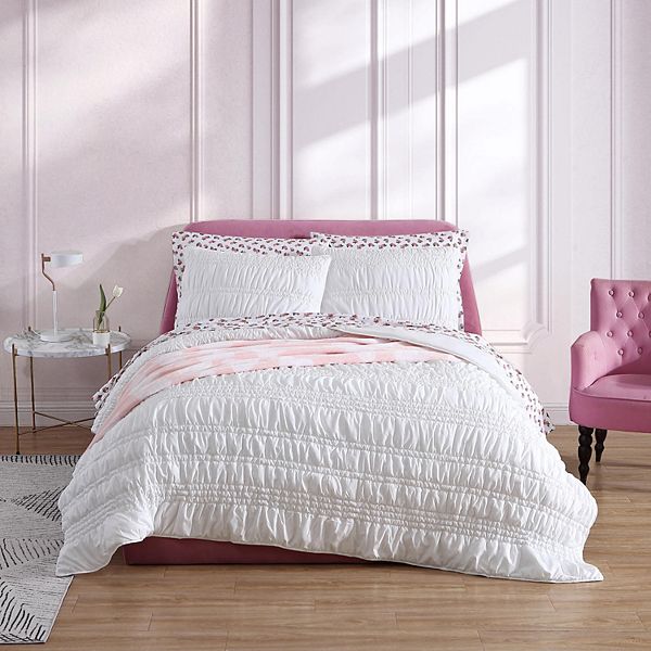 Betsey Johnson Boudoir Solid White Quilt Set with Shams