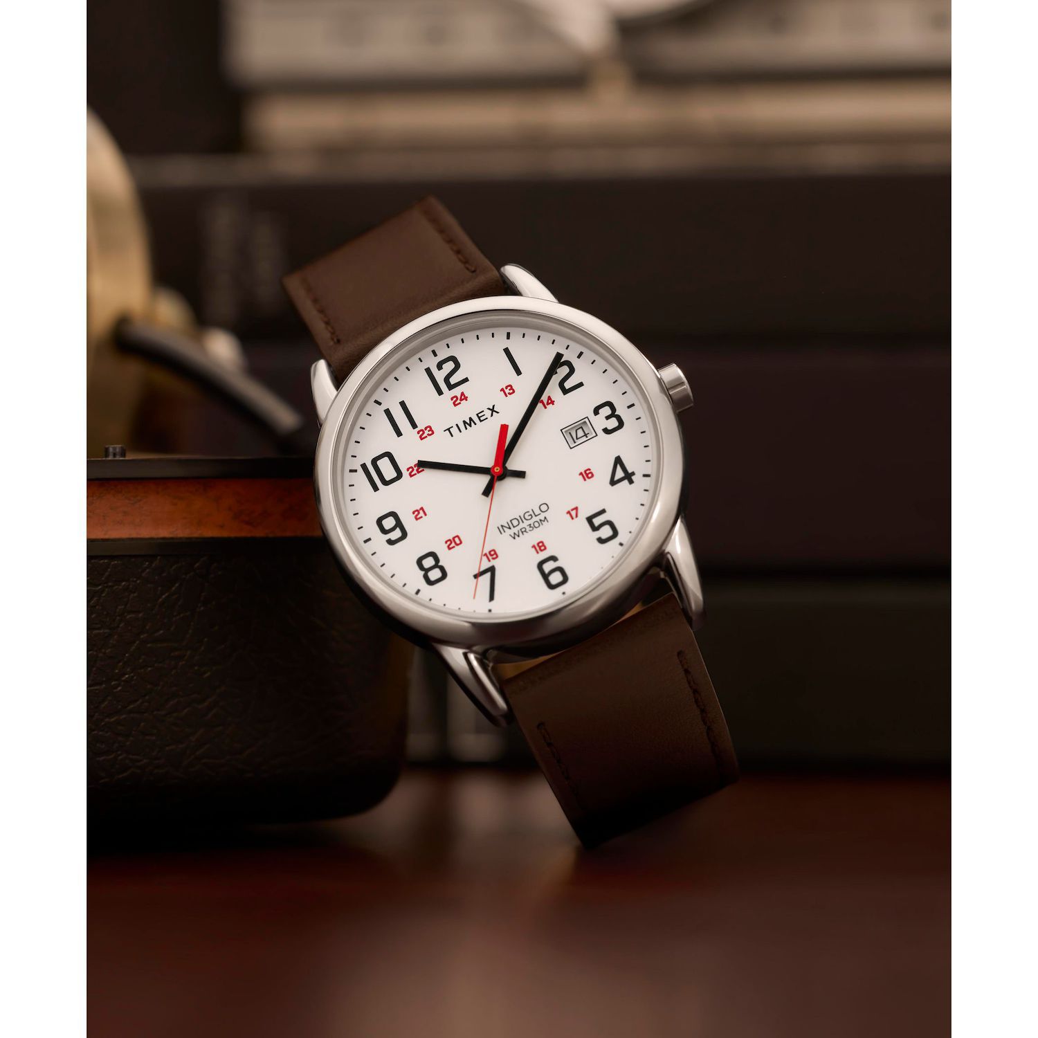 Easy Reader Watch with Leather Strap and Indiglo Backlight Beautiful Vintage TIMEX Men INDIGLO Easy Reader Quartz White  main image 2