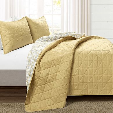 Lush Decor Mid Century Modern Geo Reversible Quilt Set with Shams