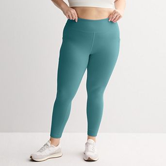 Plus Size Tek Gear® Ultrastretch Pocket High-Waisted Capri Leggings