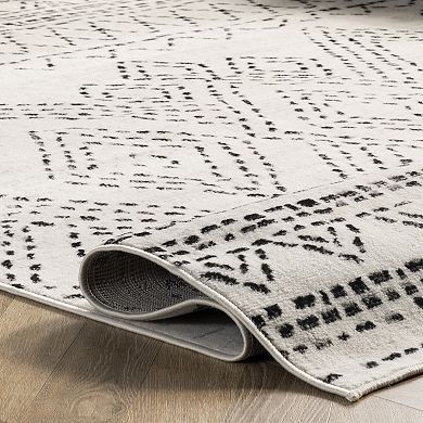nuLOOM Olivia Transitional Moroccan Rug
