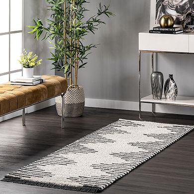 nuLOOM Morgan Contemporary Diamond Soft Shag Fringe Rug