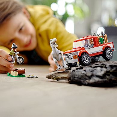 LEGO Jurassic World Blue & Beta Velociraptor Capture 76946 Building Kit (173 Pieces)