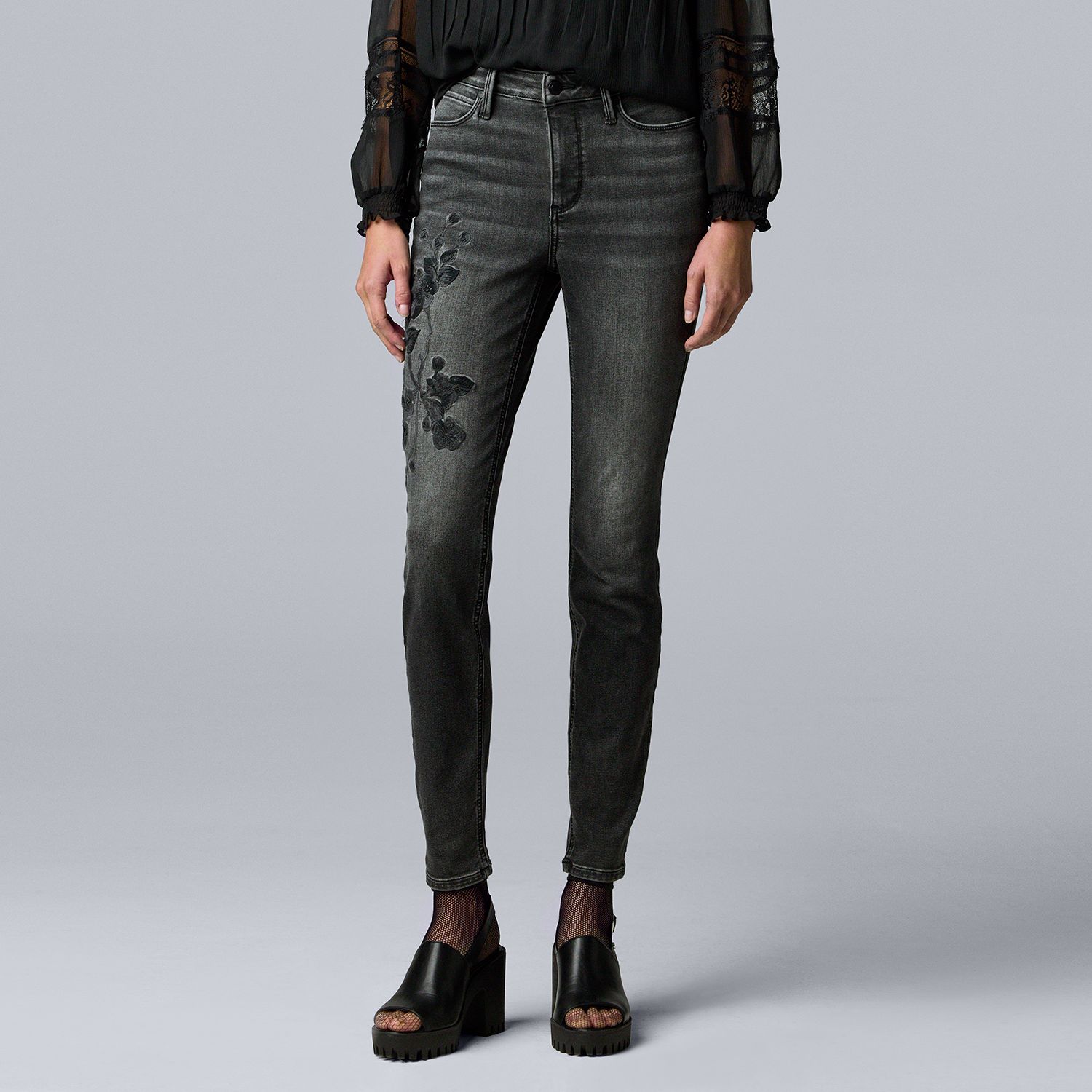 Plus Size Simply Vera Vera Wang Mid-Rise Shaping Frayed-Edge Crop Denim