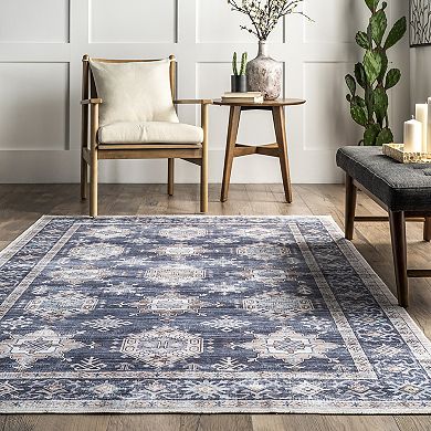nuLOOM Finley Machine Washable Vintage Distressed Area Rug