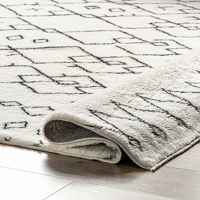 nuLOOM Bev Moroccan Machine Washable Shag Area Rug