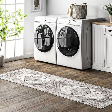 nuLOOM Gladys Machine Washable Vintage Medallion Area Rug