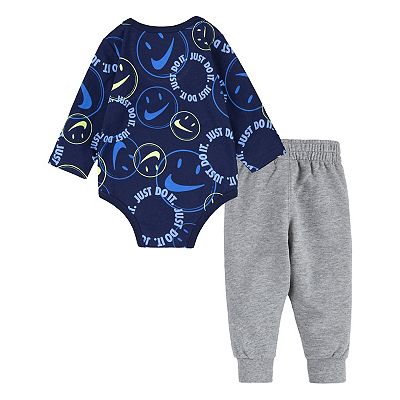 Nike for newborn baby boy online