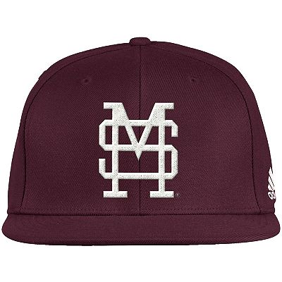 Men s adidas Maroon Mississippi State Bulldogs Team On Field Baseball Fitted Hat