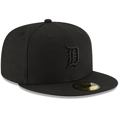 Men's New Era Detroit Tigers Black on Black 59FIFTY Fitted Hat