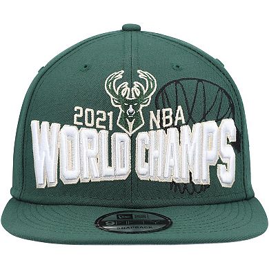 Youth New Era Hunter Green Milwaukee Bucks 2021 NBA Finals Champions On The Court 9FIFTY Snapback Hat