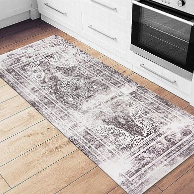 World Rug Gallery Distressed Traditional 18'' x 47'' Anti-Fatigue Mat
