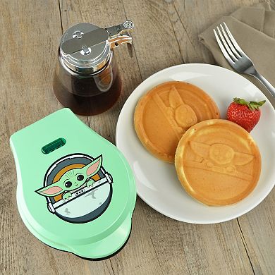 Star Wars The Mandalorian The Child Mini Waffle Maker