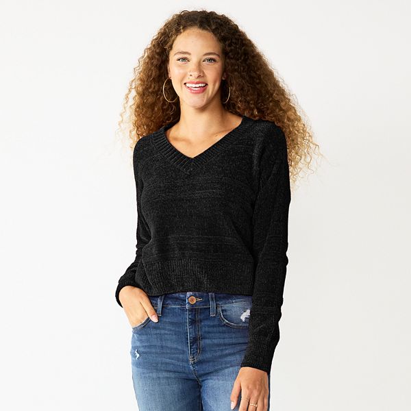 Juniors' SO® V-Neck Chenille Pullover Sweater - Black (LARGE)