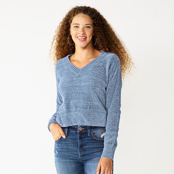 Juniors' SO® V-Neck Chenille Pullover Sweater - Lilac (X SMALL)