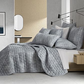 Five Queens Court Niles Quilt Set with Shams