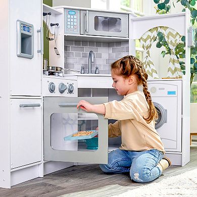 KidKraft Ultimate Corner Play Kitchen