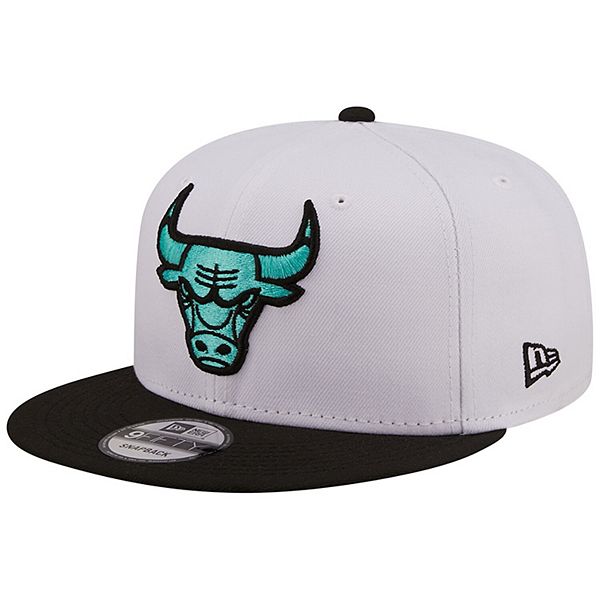 New Era Chicago Bulls Black on Black Edition 9Forty Snapback Cap