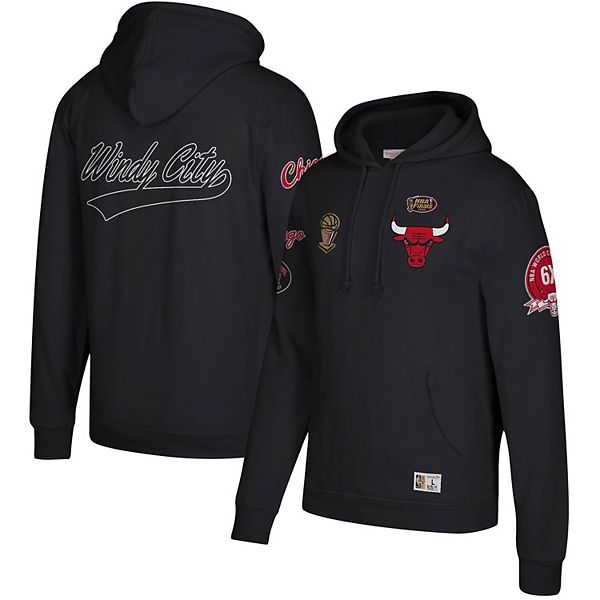 Men's Mitchell & Ness Red Chicago Bulls 1996 NBA Finals Hardwood Classics  Champs City Pullover Hoodie
