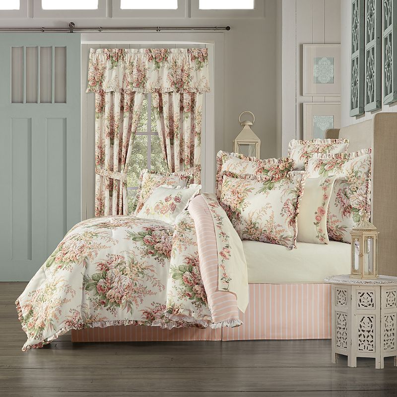 Five Queens Court Royal Court Estelle Coral Comforter Set Queen