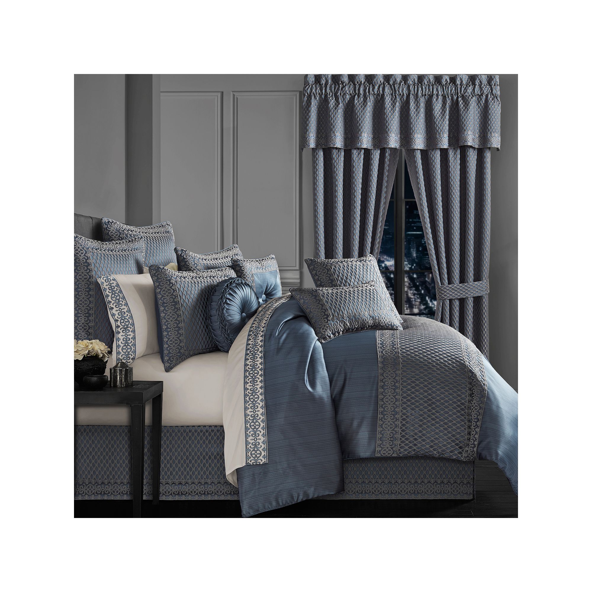 Five Queens Court Leah Comforter Set with Shams, Blue