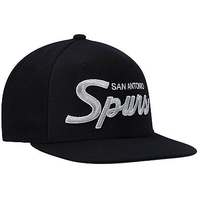 Men's Mitchell & Ness Black San Antonio Spurs Hardwood Classics Script 2.0 Snapback Hat