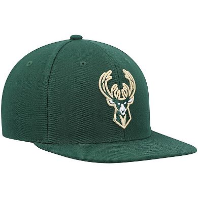 Men's Mitchell & Ness Hunter Green Milwaukee Bucks Ground 2.0 Snapback Hat