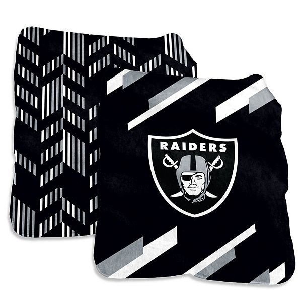 Las Vegas Raiders 60'' x 70'' Super Plush Throw Blanket