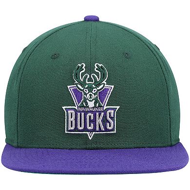 Men's Mitchell & Ness Green/Purple Milwaukee Bucks Hardwood Classics Team Two-Tone 2.0 Snapback Hat