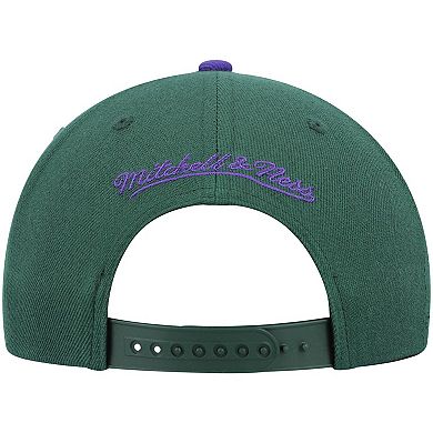 Men's Mitchell & Ness Green/Purple Milwaukee Bucks Hardwood Classics Team Two-Tone 2.0 Snapback Hat