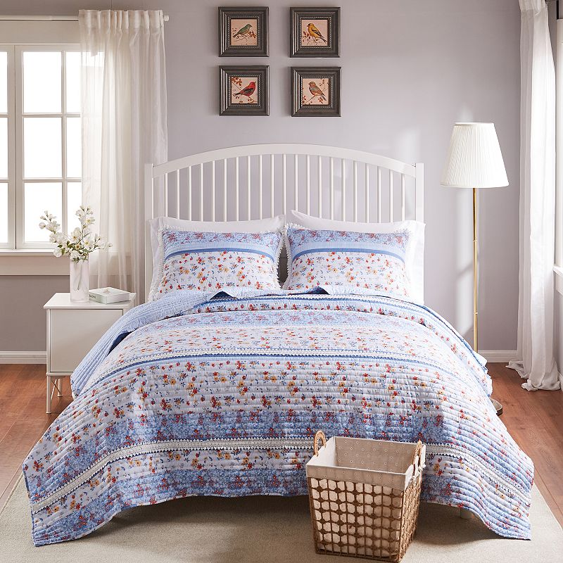 Greenland Home Fashions Betty Quilt Set with Shams, White, Twin