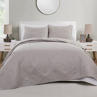 VCNY Home Hexa Geometric Quilt Set with Shams