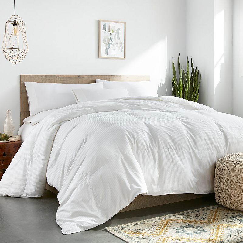 Downlite Colossal King Size Down-Alternative Comforter, White