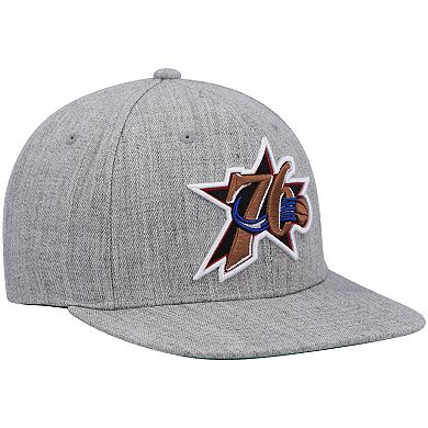 Men's Mitchell & Ness Heathered Gray Philadelphia 76ers Hardwood Classics Team 2.0 Snapback Hat