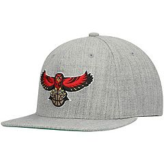 Atlanta Hawks Men's Mitchell & Ness Cuffed Pom Knit Hat
