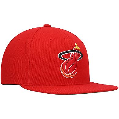 Men's Mitchell & Ness Red Miami Heat Hardwood Classics Team Ground 2.0 Snapback Hat