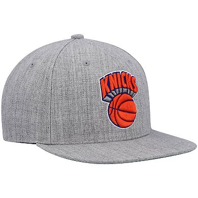 Men's Mitchell & Ness Heathered Gray New York Knicks Hardwood Classics Team 2.0 Snapback Hat